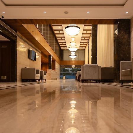 Icon Grand Hotel By Bhagini Bangalore Ngoại thất bức ảnh
