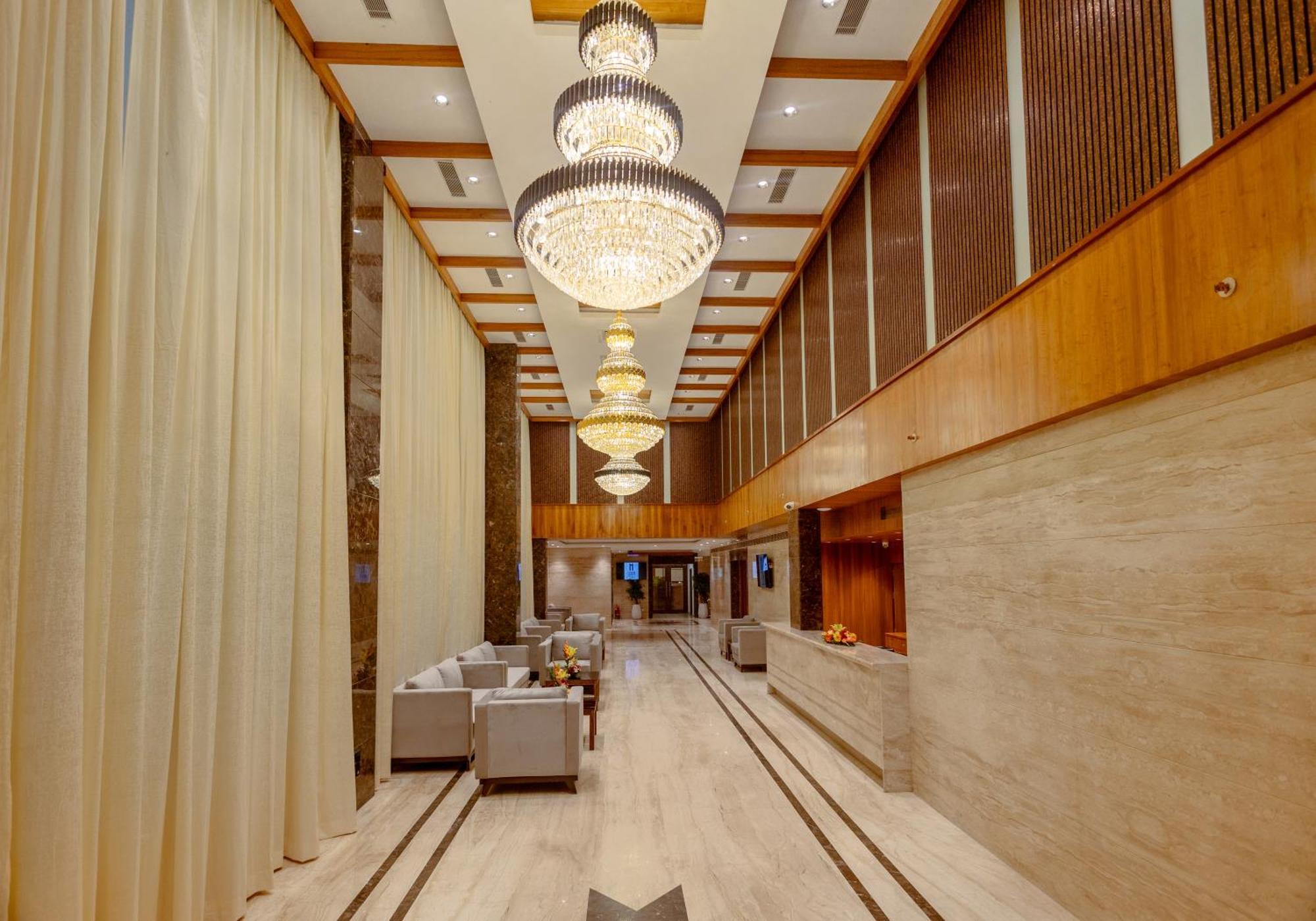 Icon Grand Hotel By Bhagini Bangalore Ngoại thất bức ảnh