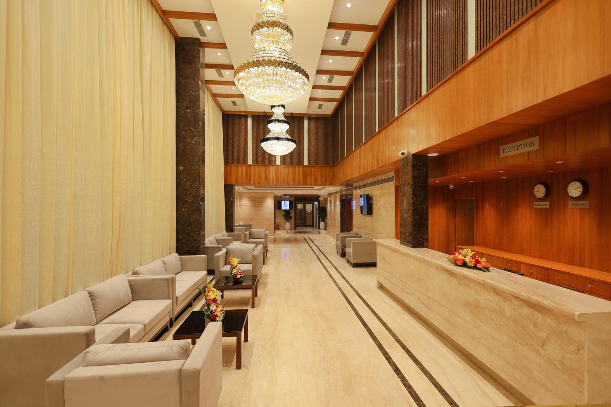 Icon Grand Hotel By Bhagini Bangalore Ngoại thất bức ảnh