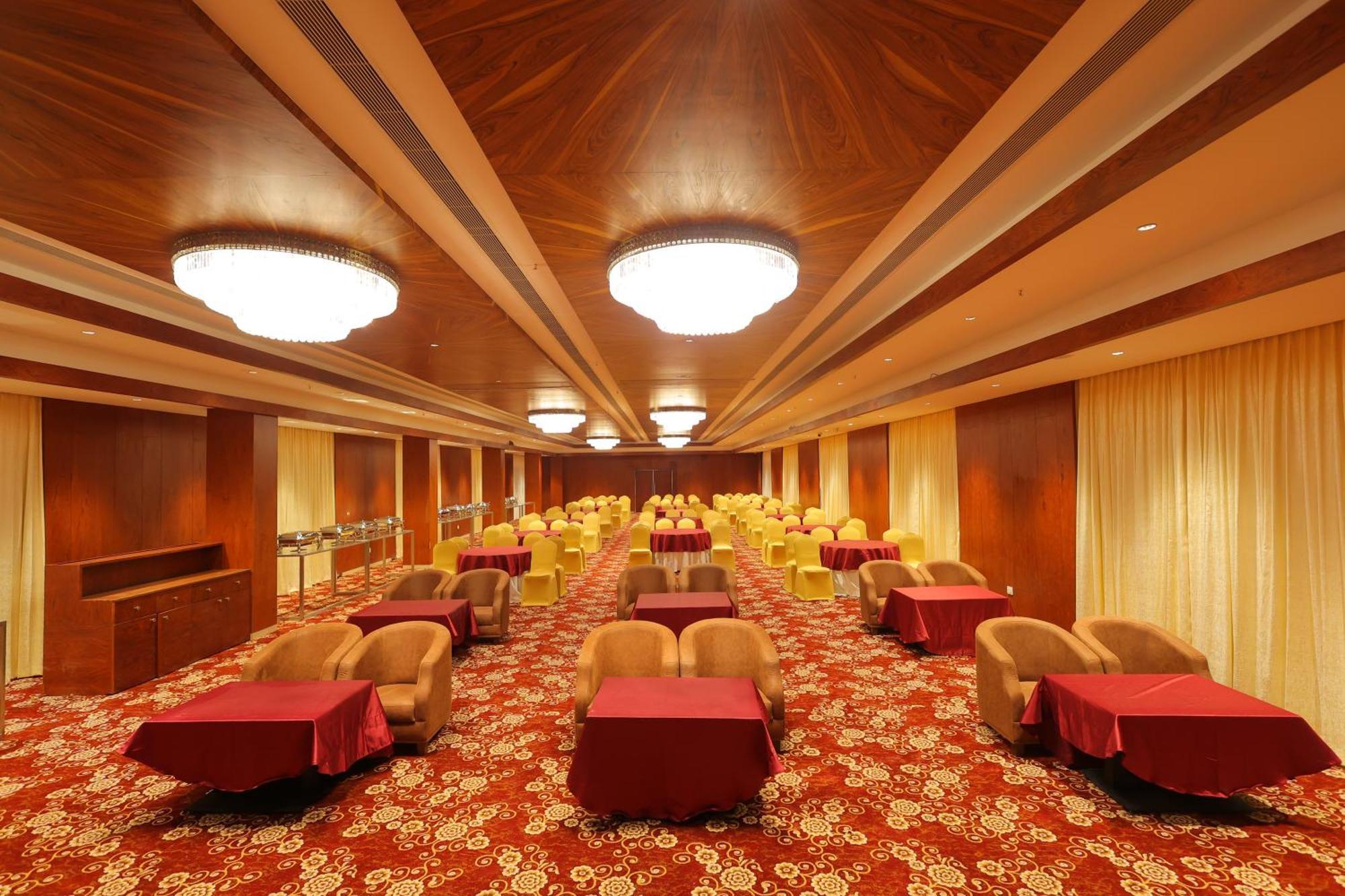 Icon Grand Hotel By Bhagini Bangalore Ngoại thất bức ảnh