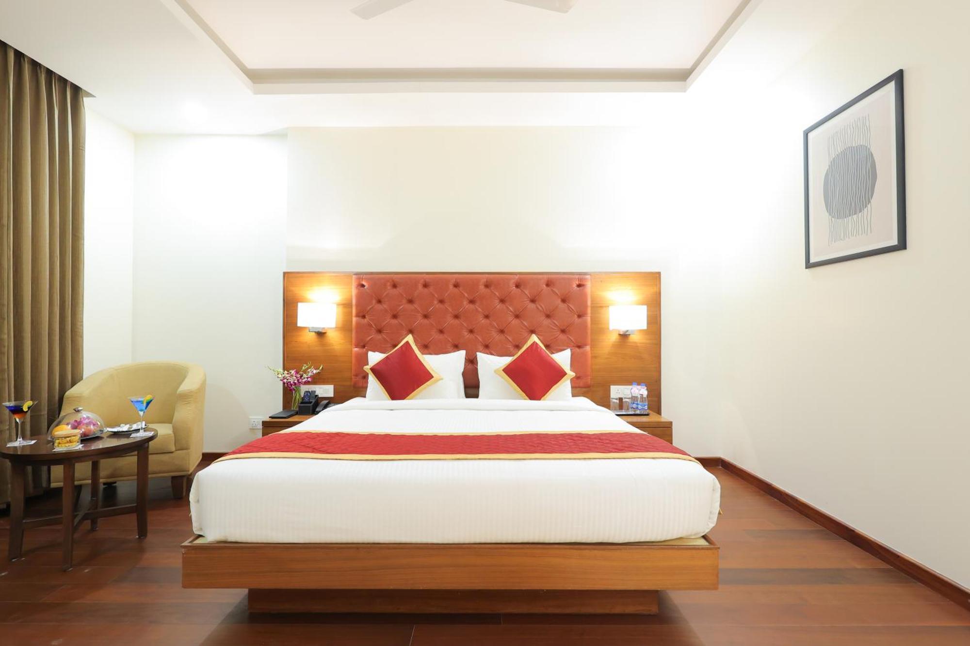 Icon Grand Hotel By Bhagini Bangalore Ngoại thất bức ảnh