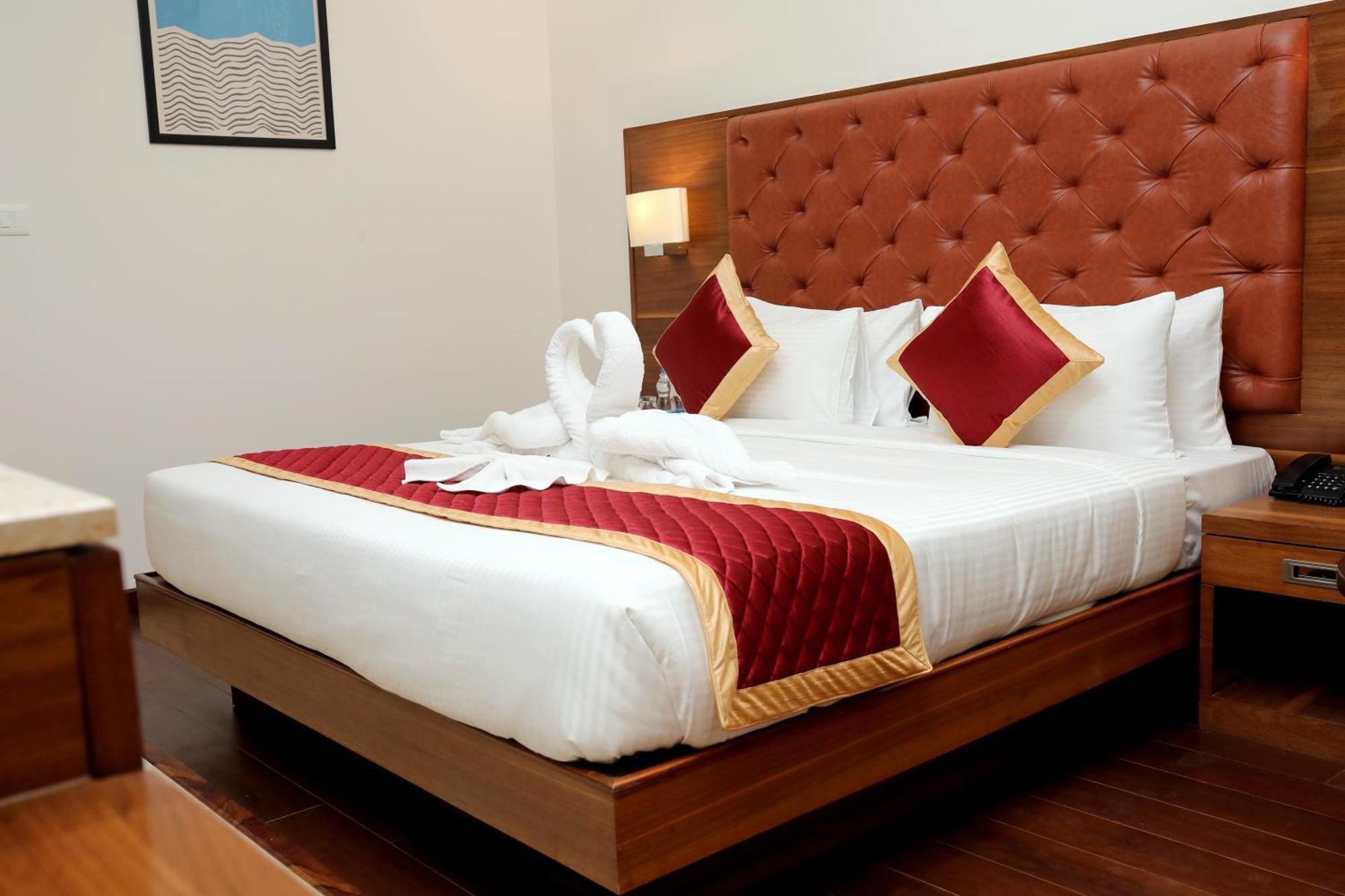 Icon Grand Hotel By Bhagini Bangalore Ngoại thất bức ảnh