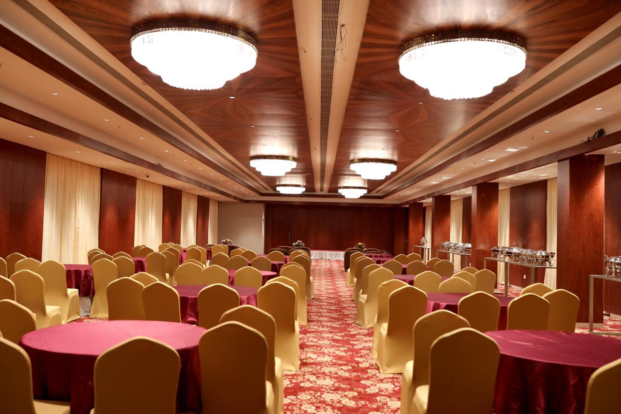 Icon Grand Hotel By Bhagini Bangalore Ngoại thất bức ảnh