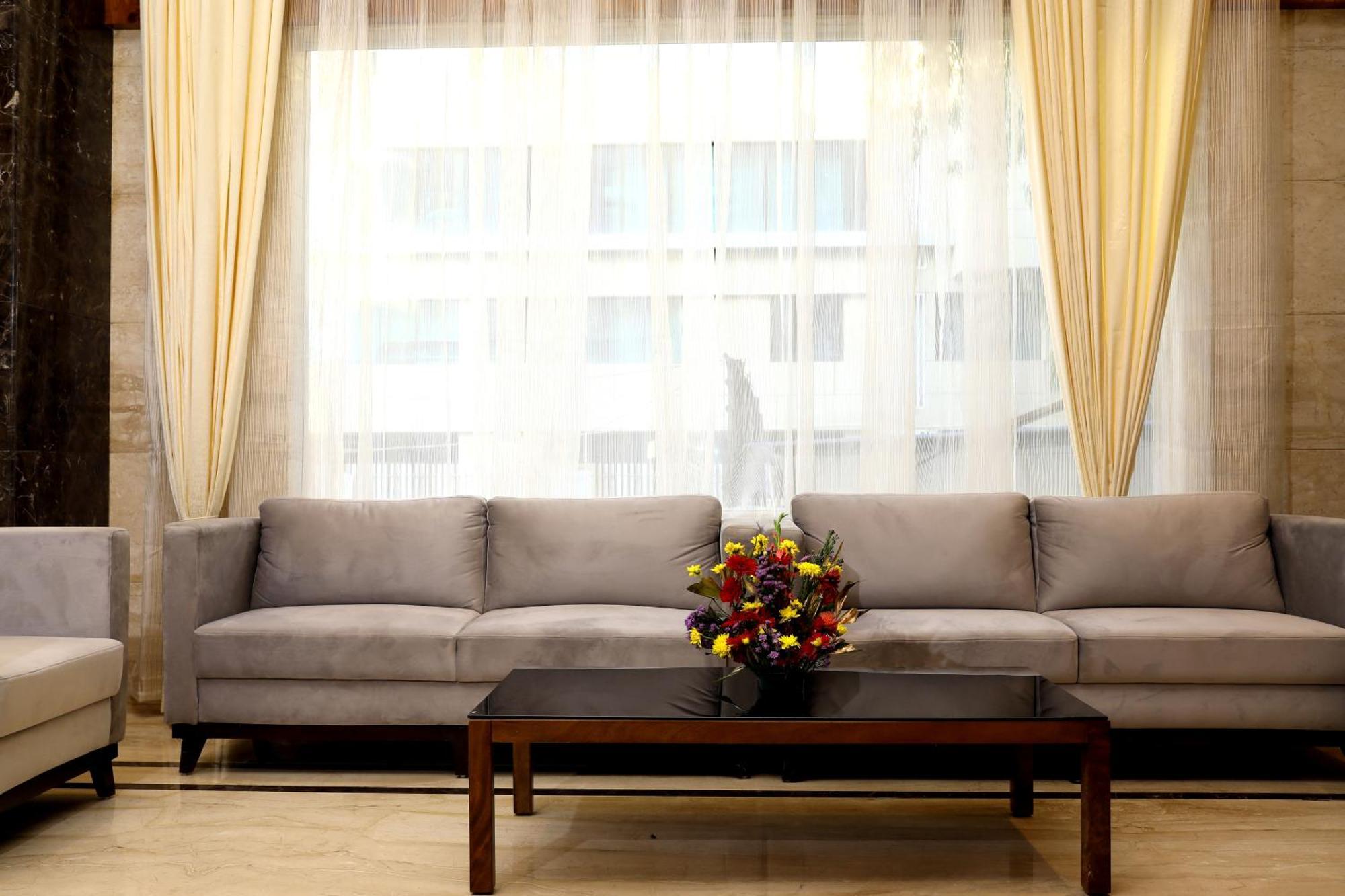Icon Grand Hotel By Bhagini Bangalore Ngoại thất bức ảnh