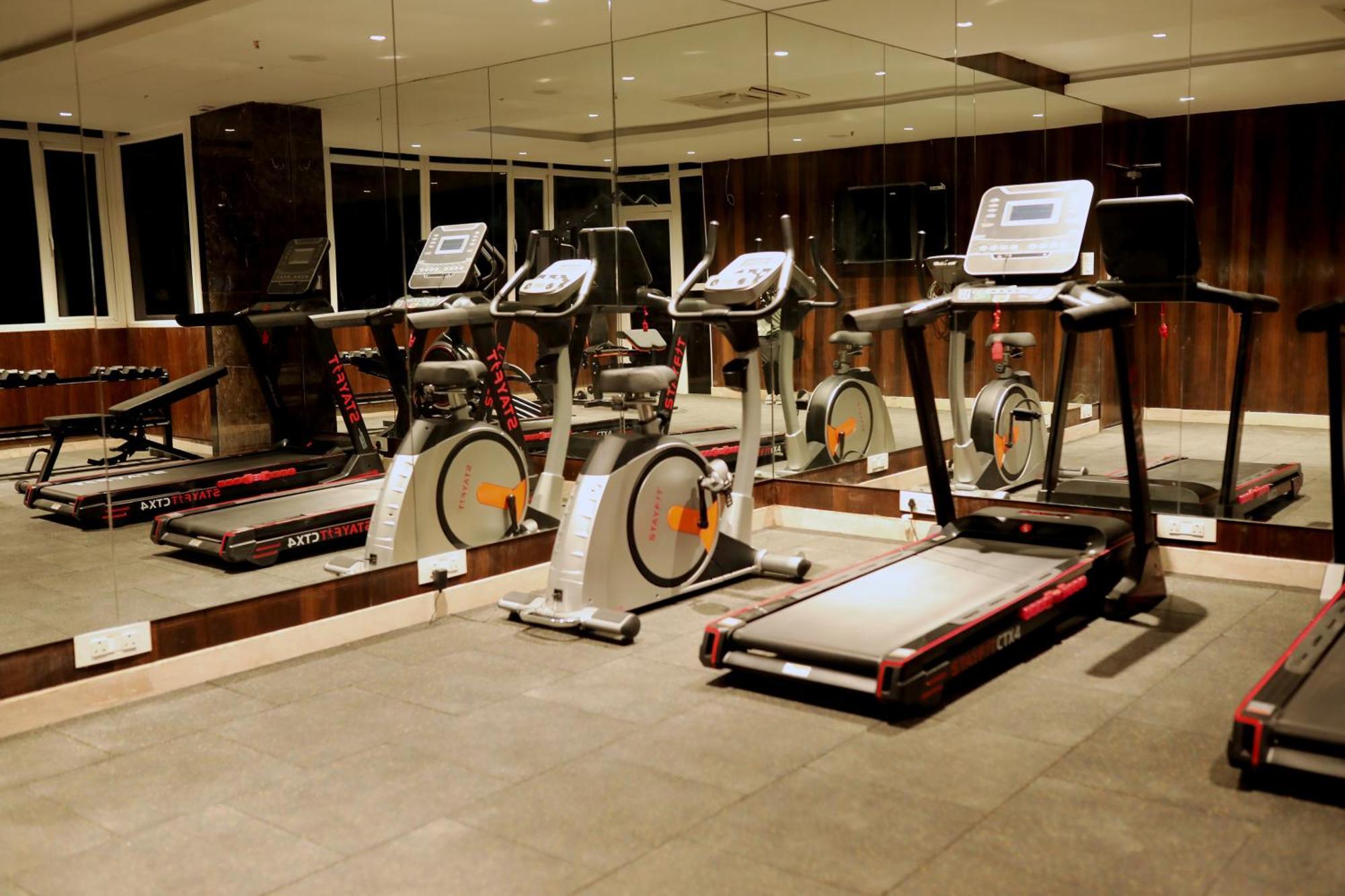 Icon Grand Hotel By Bhagini Bangalore Ngoại thất bức ảnh