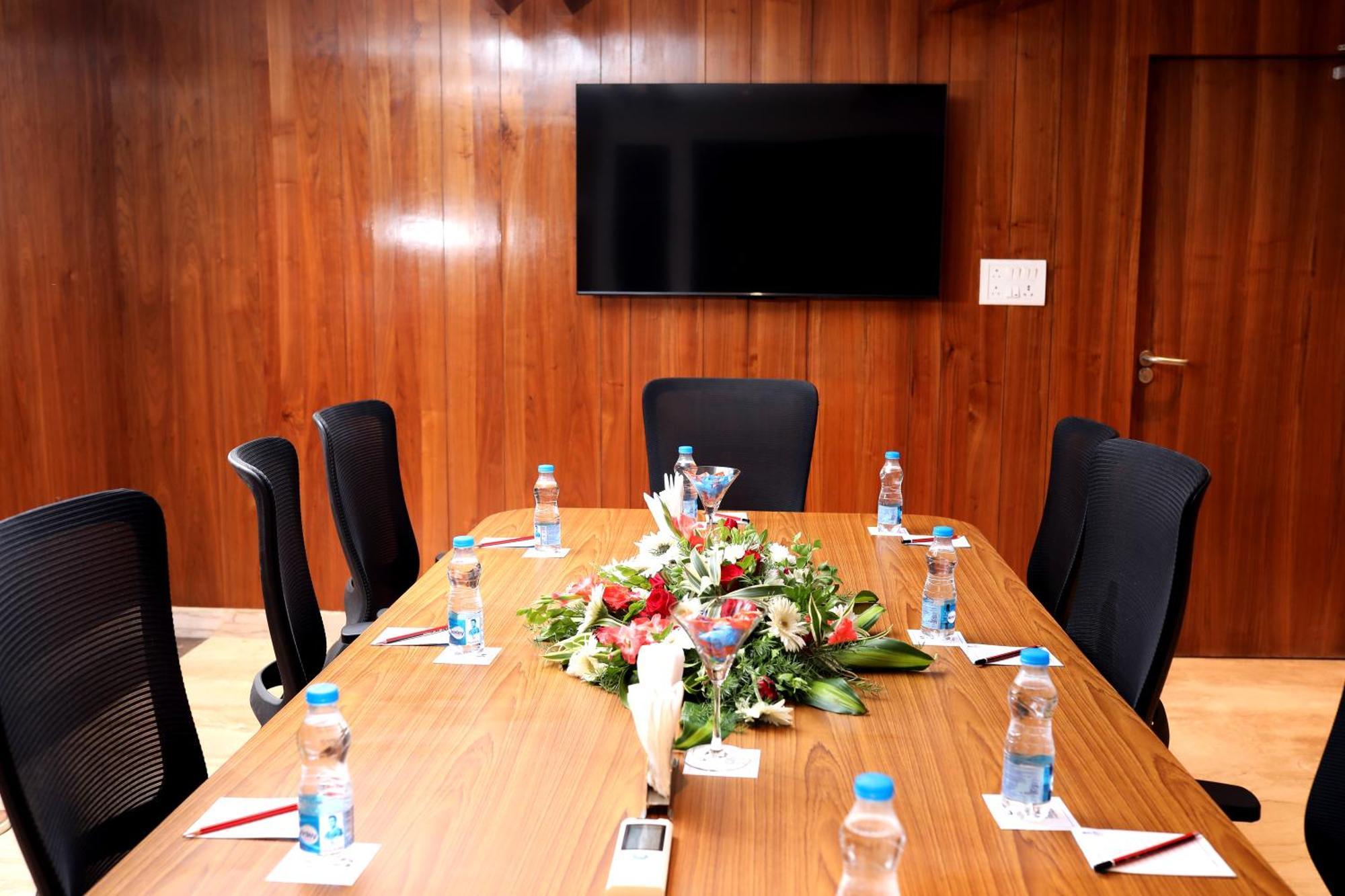 Icon Grand Hotel By Bhagini Bangalore Ngoại thất bức ảnh