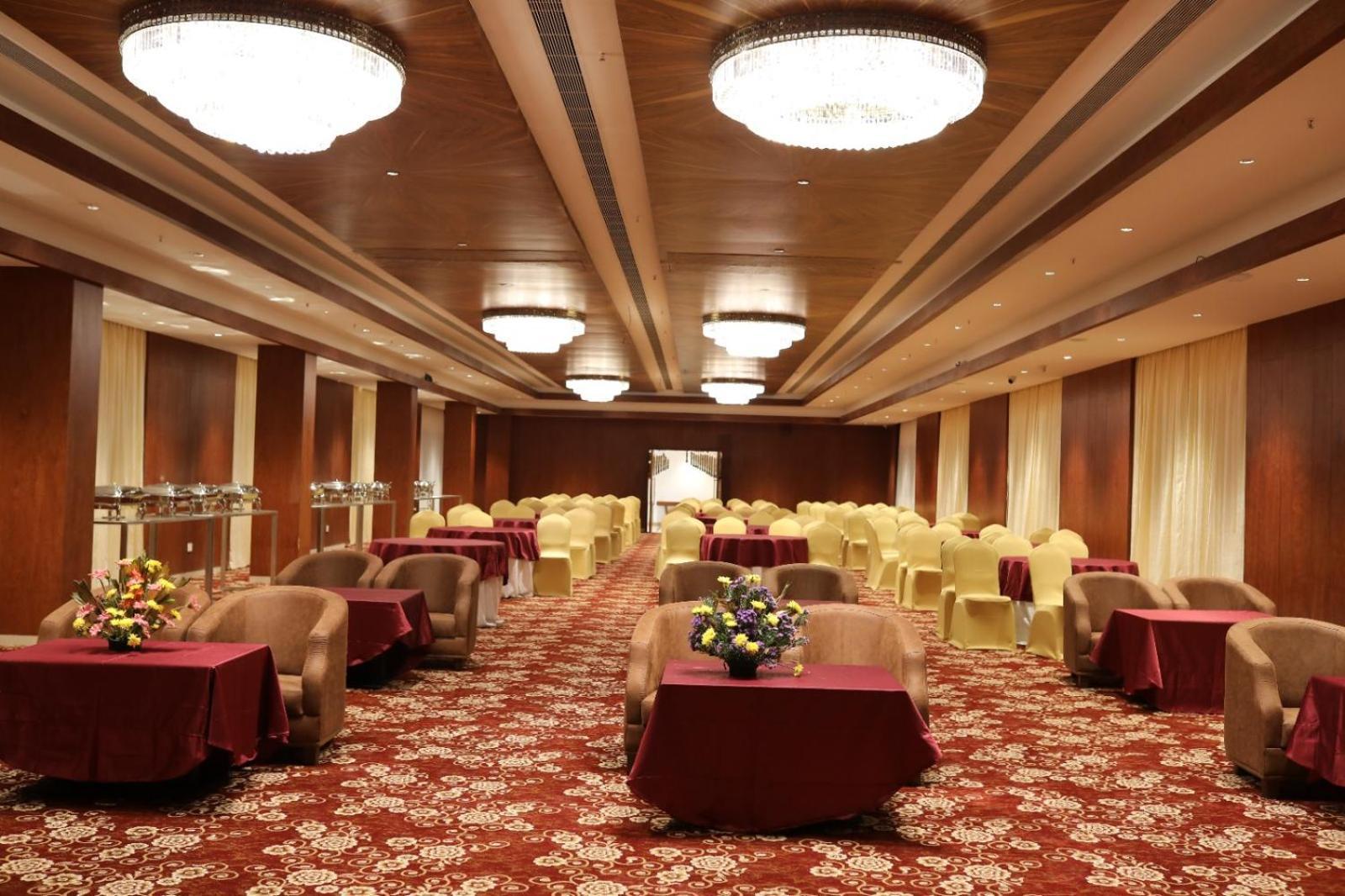 Icon Grand Hotel By Bhagini Bangalore Ngoại thất bức ảnh