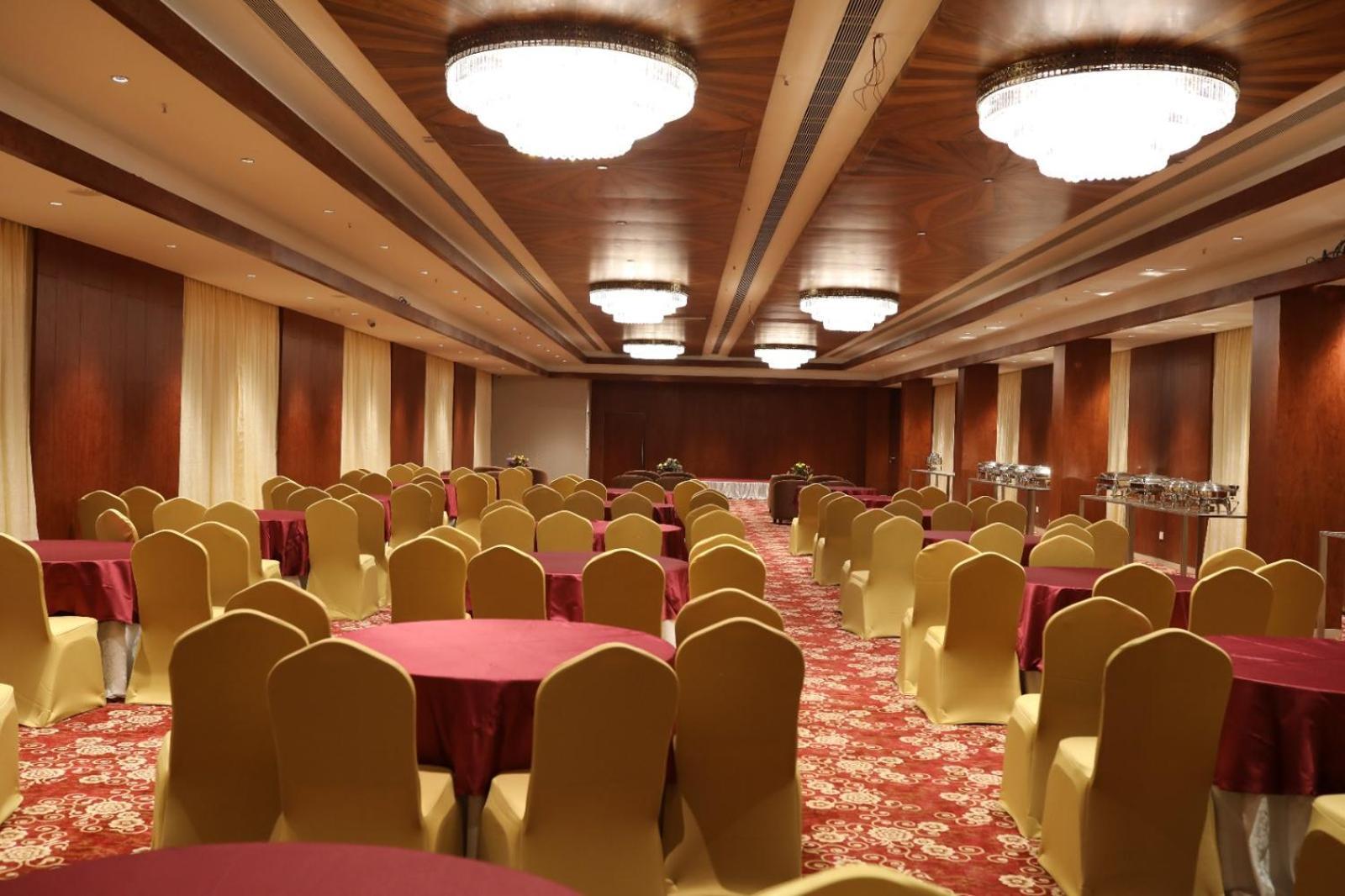 Icon Grand Hotel By Bhagini Bangalore Ngoại thất bức ảnh