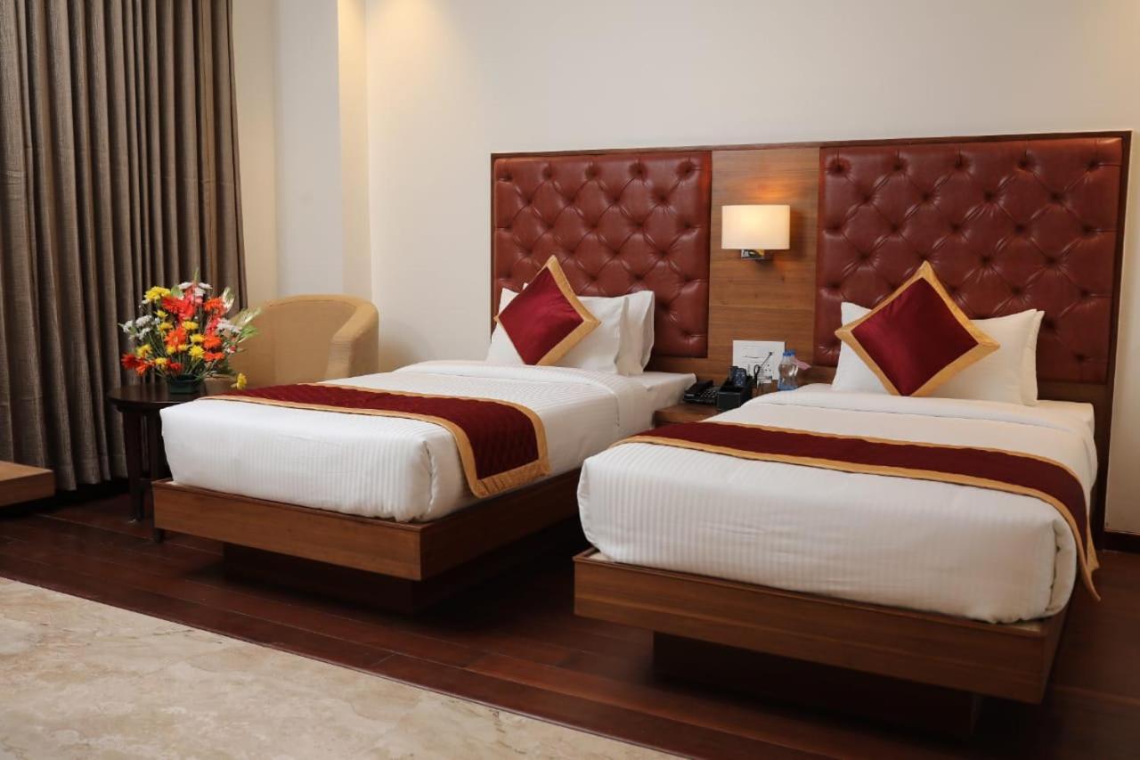 Icon Grand Hotel By Bhagini Bangalore Ngoại thất bức ảnh