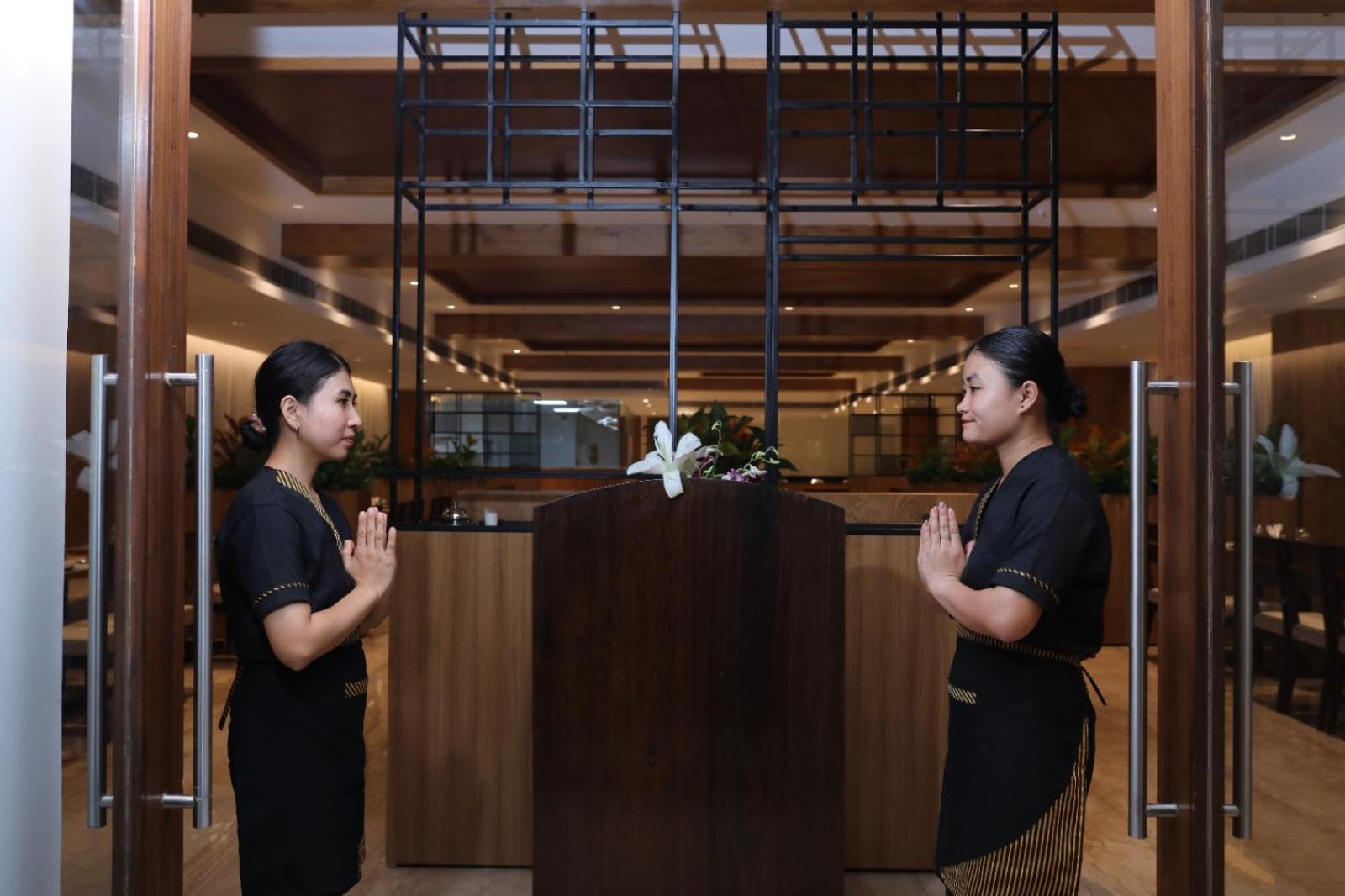 Icon Grand Hotel By Bhagini Bangalore Ngoại thất bức ảnh